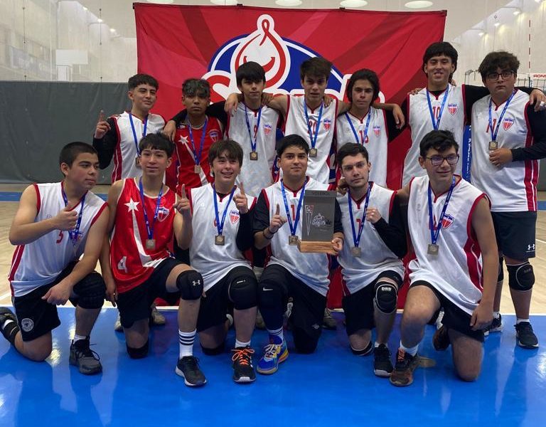 La Salle campeón del Ascenso en el Vóleibol Soprole UC Deportivo Escolar